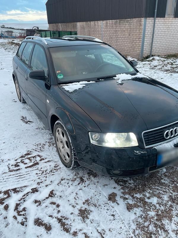 Second-hand Audi A4 163 CP (119 kW) 2002 Negru Break
