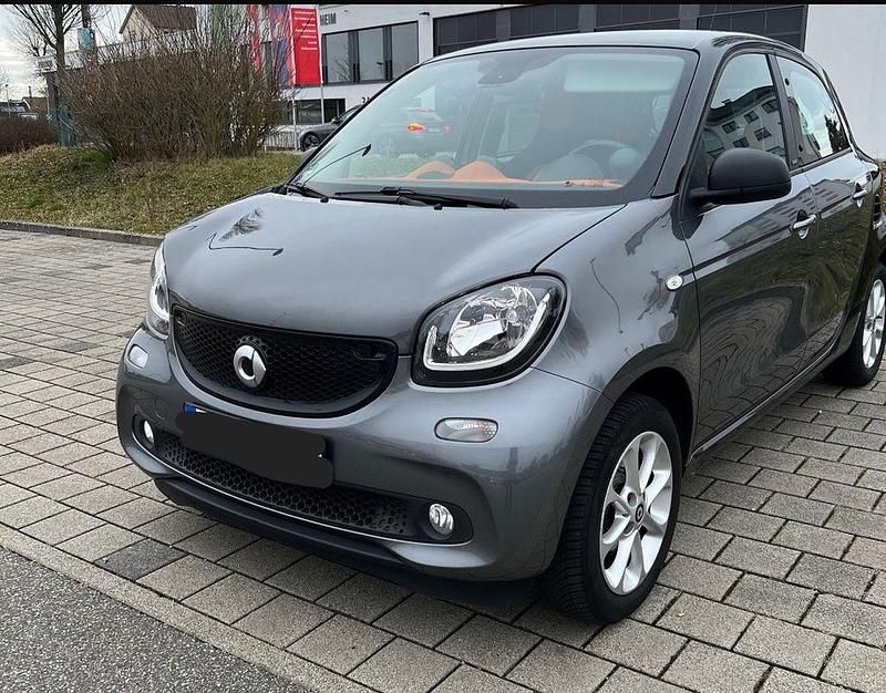 Gebraucht Smart ForFour Passion 109 PS (80 kW) 2017 Grau Kleinwagen