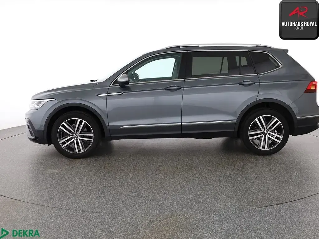 Gebraucht VW Tiguan Allspace Elegance 200 PS (147 kW) 2022 Platinum grey SUV