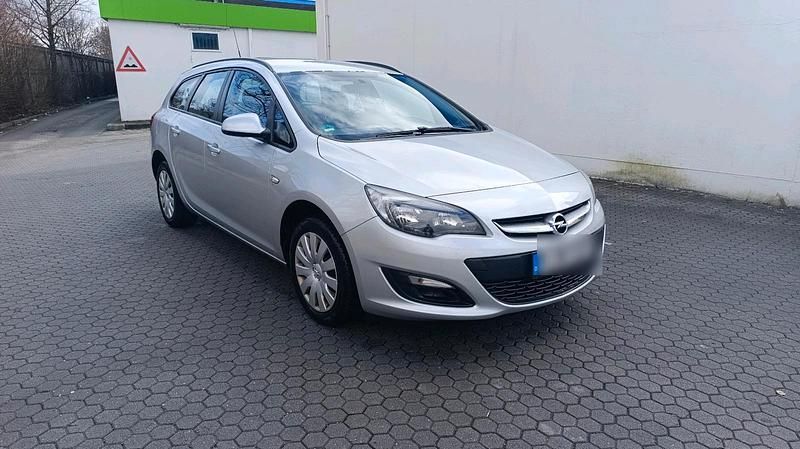 Gebraucht Opel Astra Sport 110 PS (80 kW) 2015 Silber Kombi