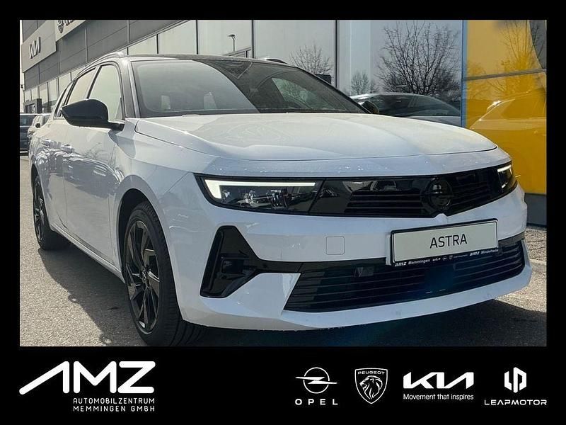 Neu Opel Astra 131 PS (96 kW) 2025 Weiß Kombi