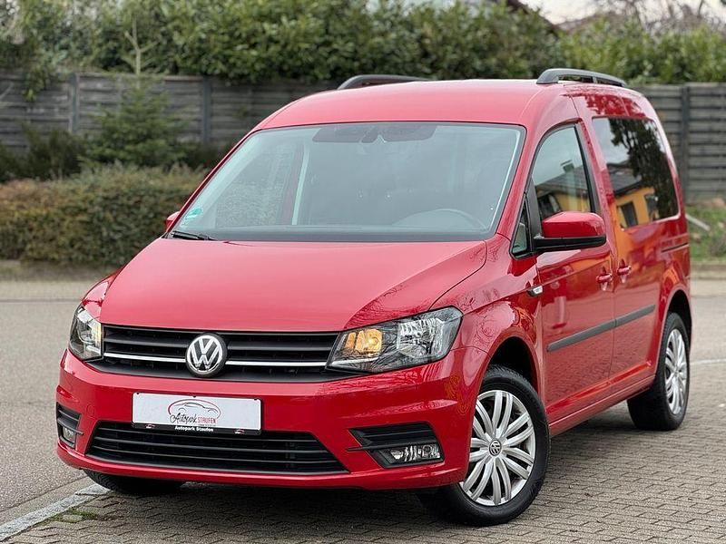 Gebraucht VW Caddy Trendline 125 PS (91 kW) 2016 Rot Van / Kleinbus