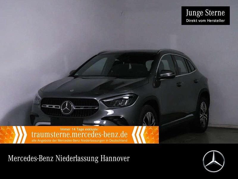 Mountain grau Gebraucht 2024 Mercedes GLA180 Progressive SUV | 34.990 € (Guter Preis) - Bild 1/3