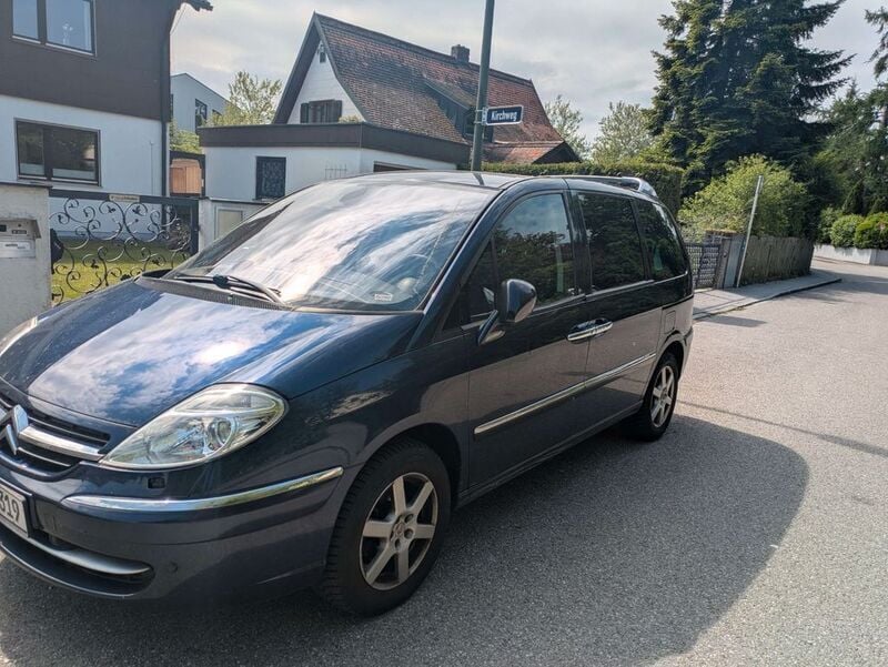 Blau Gebraucht 2011 Citroën C8 Attraction Van / Kleinbus | 4.999 € (Fairer Preis) - Bild 1/4