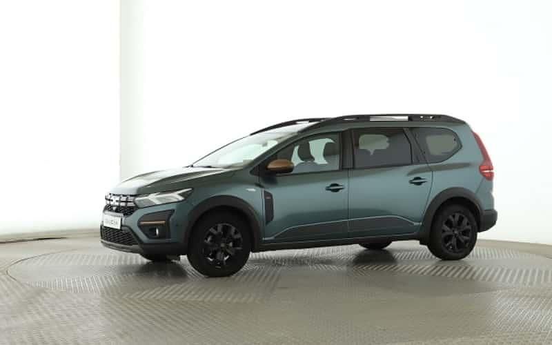 Grün Gebraucht 2025 Dacia Jogger Extreme Van / Kleinbus | 20.999 € (Fairer Preis) - Bild 1/4