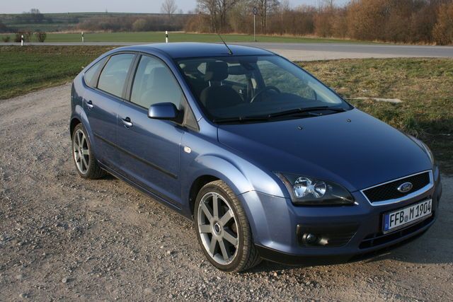 Gebraucht Ford Focus Sport 116 PS (85 kW) 2006 Blau metallic Limousine