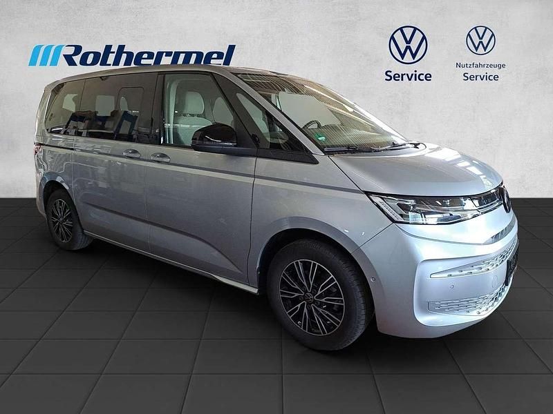 Gebraucht VW Multivan Life 150 PS (110 kW) 2023 Reflexsilber Van