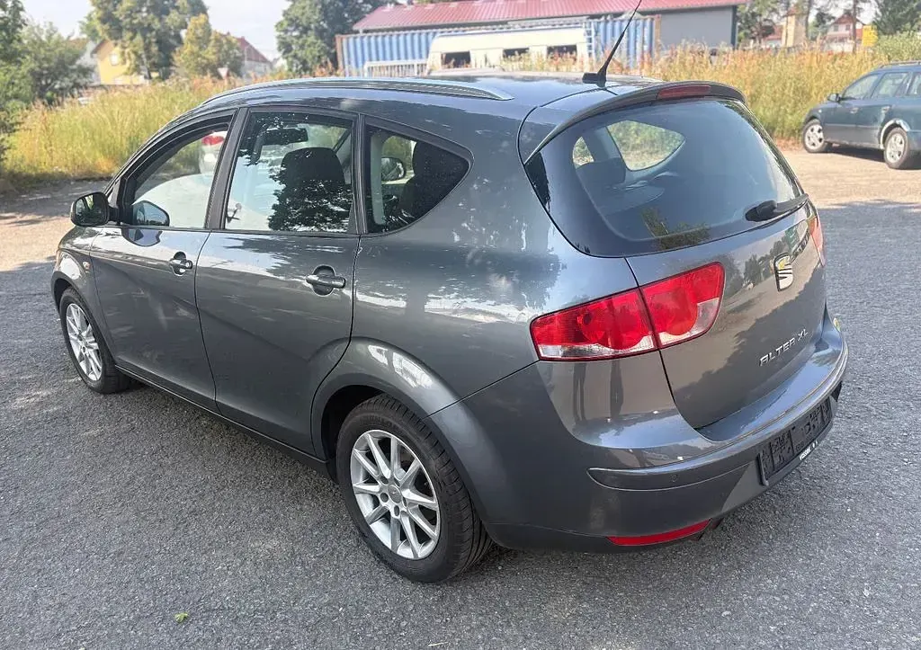 Gebraucht Seat Altea XL 140 PS (102 kW) 2012 Grau Van / Kleinbus