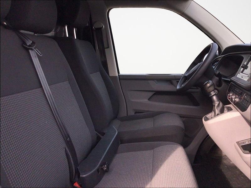 Gebraucht VW Transporter 110 PS (80 kW) 2021 Ascotgrau Van