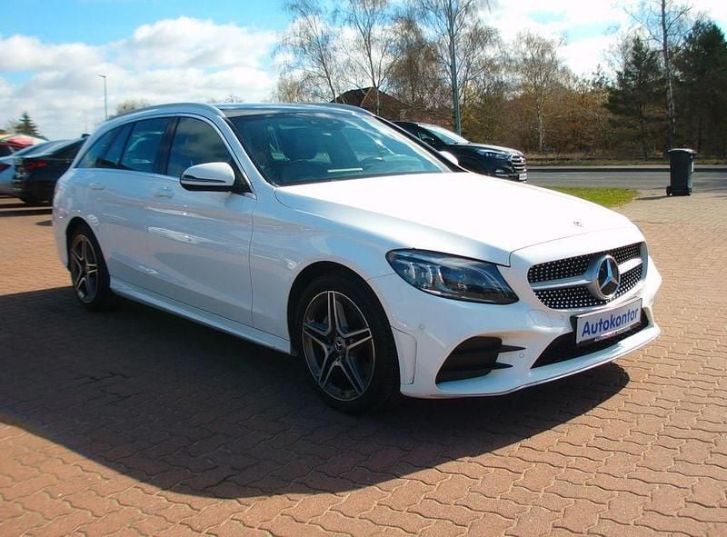 Gebraucht Mercedes C200 AMG line 184 PS (135 kW) 2020 Weiß Kombi