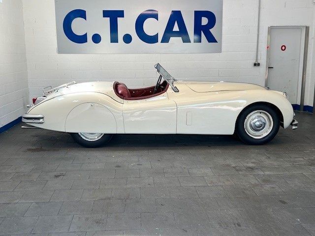 Gebraucht Jaguar XK 190 PS (139 kW) 1956 Weiß Cabrio