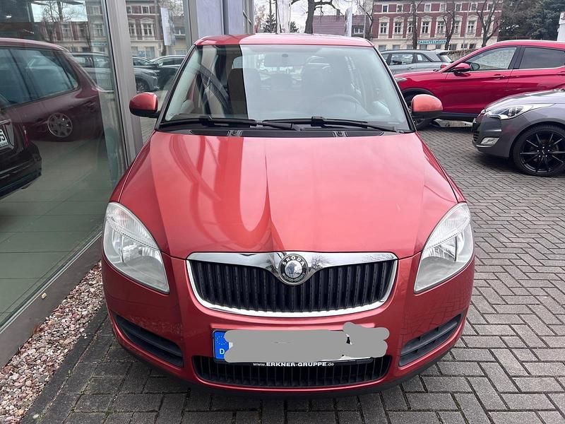 Orange Gebraucht 2007 Skoda Fabia Limousine | 2.299 € (Fairer Preis) - Bild 1/4