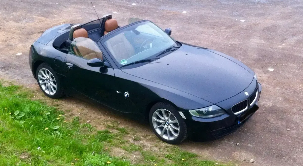 Gebraucht BMW Z4 Sport Line 150 PS (110 kW) 2006 Schwarz Cabrio