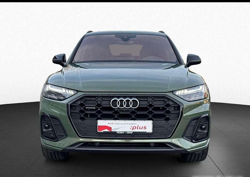 Grün Gebraucht 2021 Audi Q5 Ambiente SUV | 39.000 € (Etwas zu teuer) - Bild 1/4