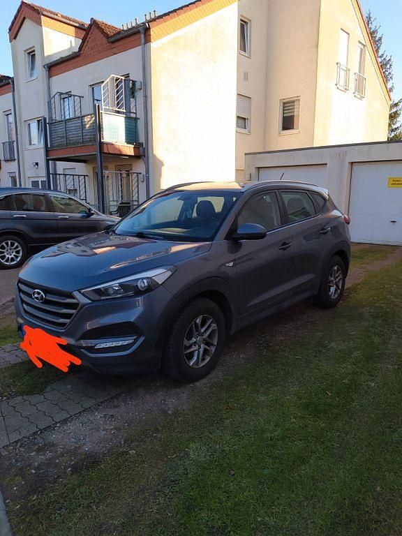 Gebraucht Hyundai Tucson Classic 116 PS (85 kW) 2016 Grau SUV