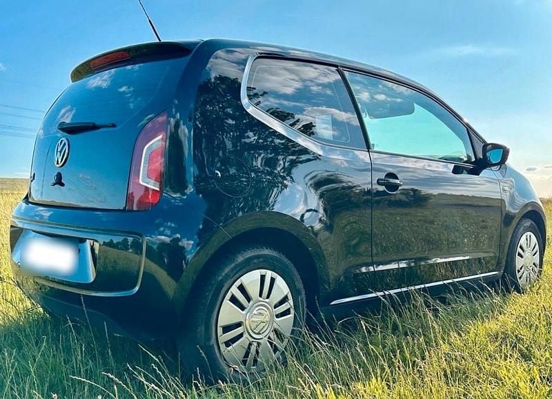 Second-hand VW up! 75 CP (55 kW) 2011 Negru Hatchback