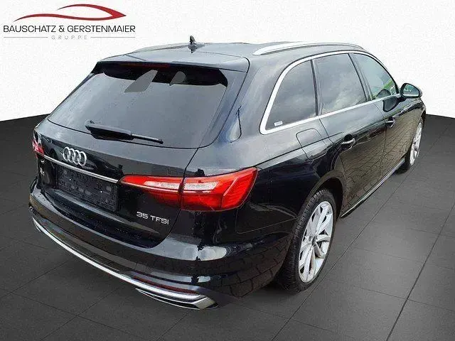 Gebraucht Audi A4 Advanced Plus 150 PS (110 kW) 2023 Schwarz Kombi