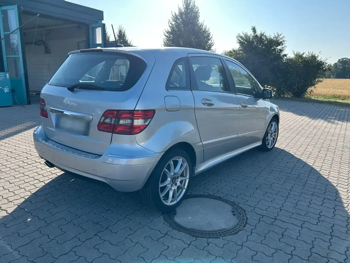 Gebraucht Mercedes B200 Edition 136 PS (100 kW) 2008 Grau Van / Kleinbus