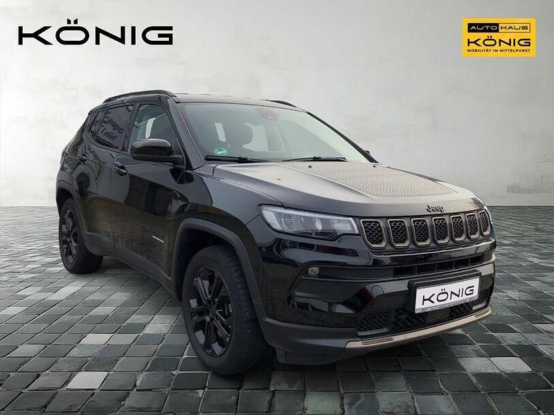 Gebraucht Jeep Compass 180 PS (132 kW) 2022 Solid black SUV
