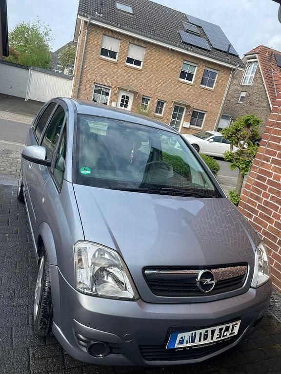 Second-hand Opel Meriva 105 CP (77 kW) 2006 Argintiu Monovolum