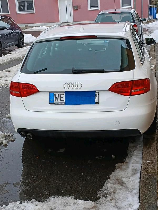 Gebraucht Audi A4 143 PS (105 kW) 2010 Weiß Kombi