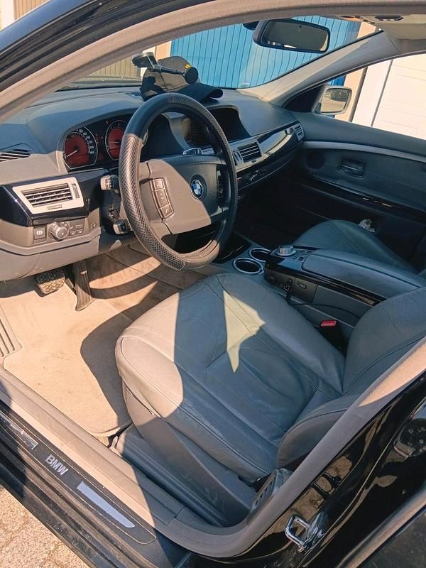 Gebraucht BMW 730 224 PS (164 kW) 2006 Schwarz Limousine