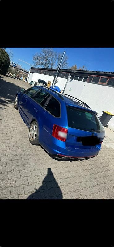 Gebraucht Skoda Octavia RS 220 PS (161 kW) 2014 Blau Kleinwagen