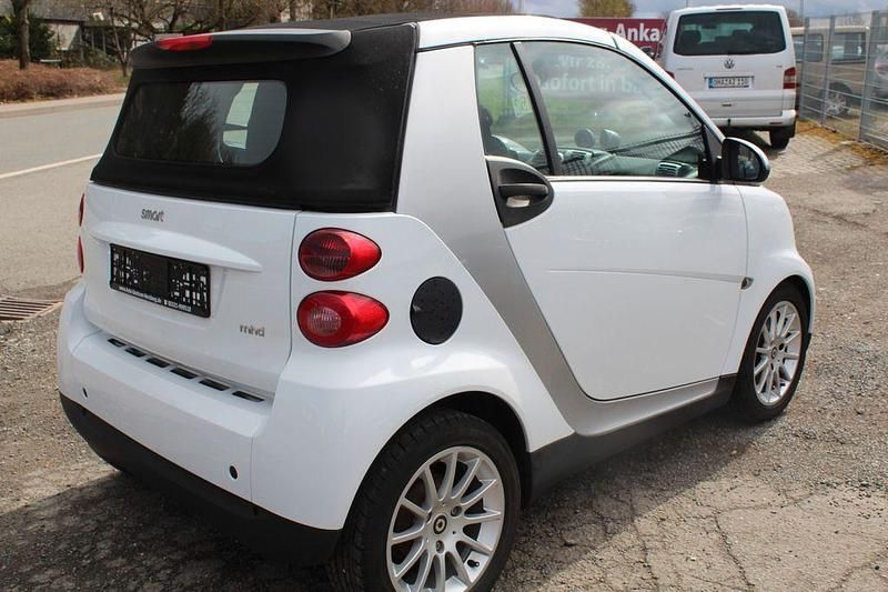 Gebraucht Smart ForTwo Cabrio 71 PS (52 kW) 2009 Weiß Cabrio