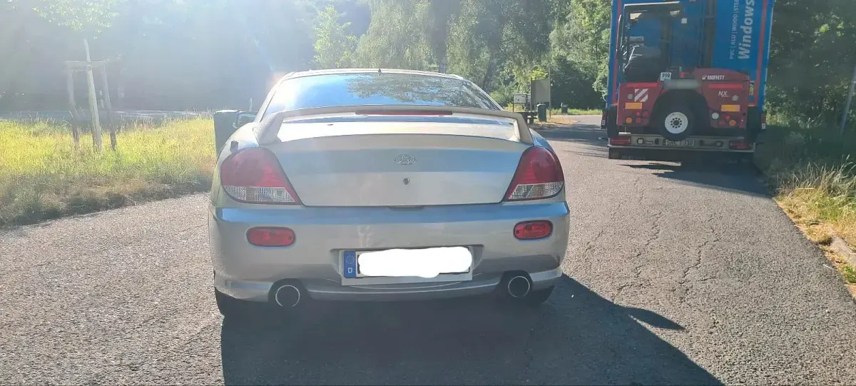 Gebraucht Hyundai Coupé 143 PS (105 kW) 2005 Silber Coupé