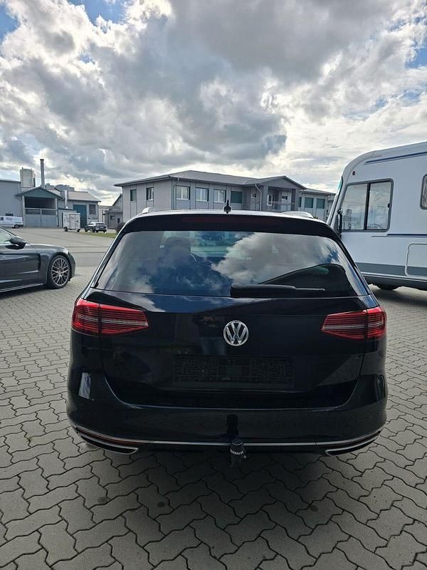 Gebraucht VW Passat Highline 190 PS (139 kW) 2019 Schwarz Kombi