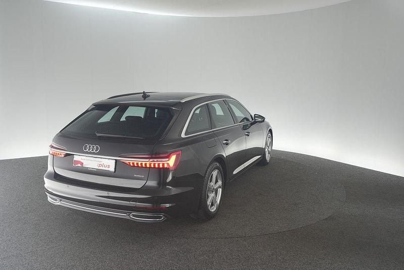 Gebraucht Audi A6 Design 265 PS (194 kW) 2023 Mythosschwarz metallic Kombi