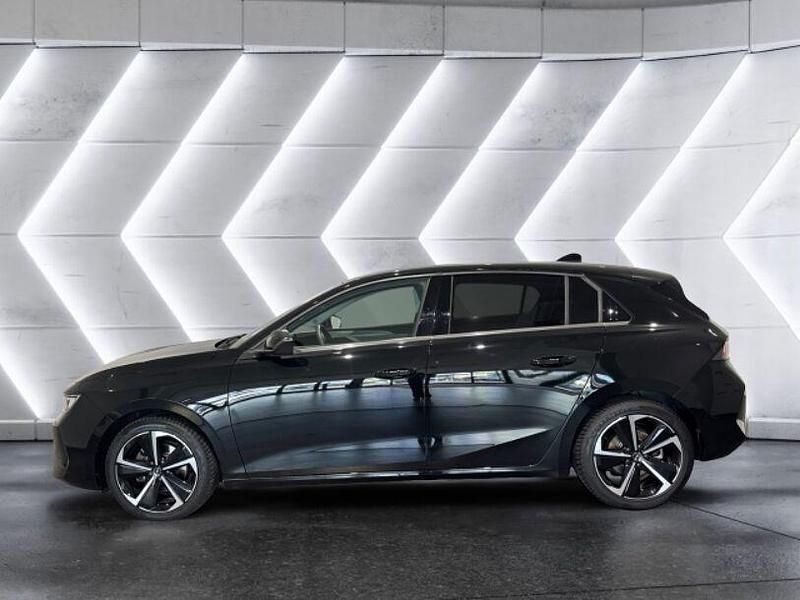 Gebraucht Opel Astra Elegance 131 PS (96 kW) 2023 Schwarz Limousine