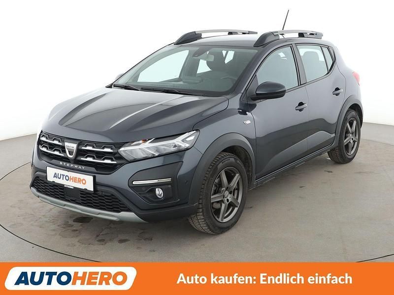 Gebraucht Dacia Sandero Comfort 91 PS (66 kW) 2021 Grau Kleinwagen