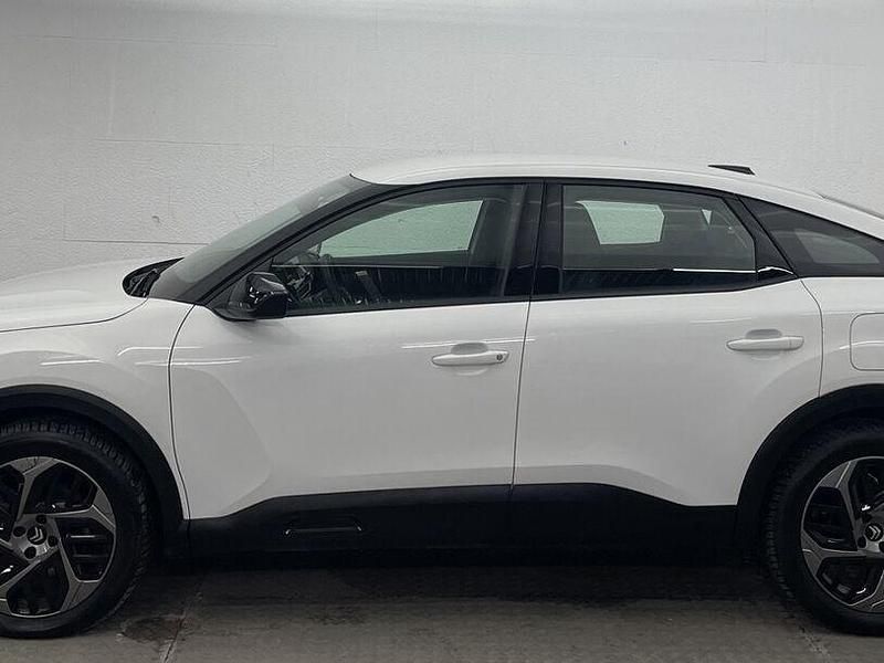 Gebraucht Citroën C4 Feel 131 PS (96 kW) 2023 Polar weiss Limousine