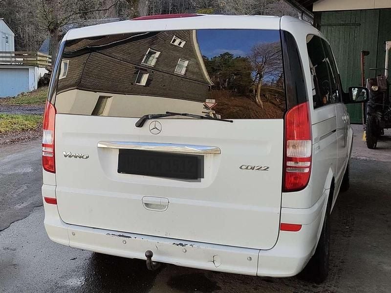 Gebraucht Mercedes Viano 163 PS (119 kW) 2012 Weiß Van / Kleinbus