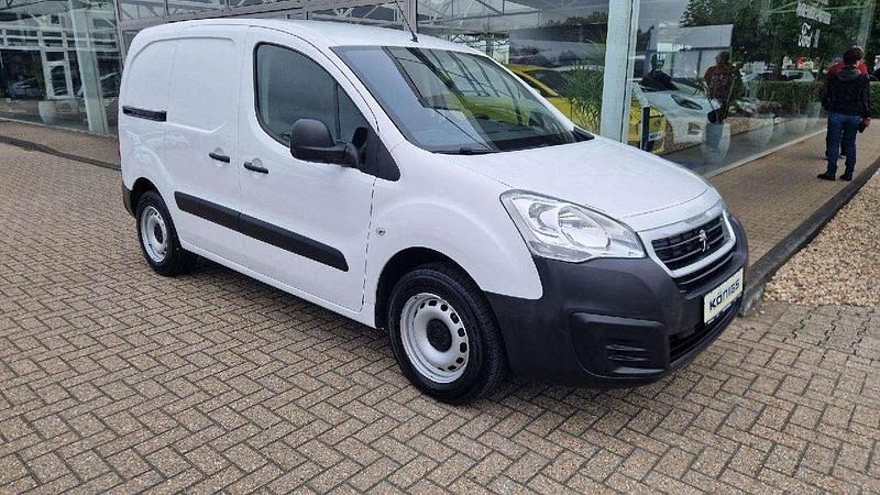 Gebraucht Peugeot Partner Premium 99 PS (72 kW) 2018 Weiss banquise Van / Kleinbus