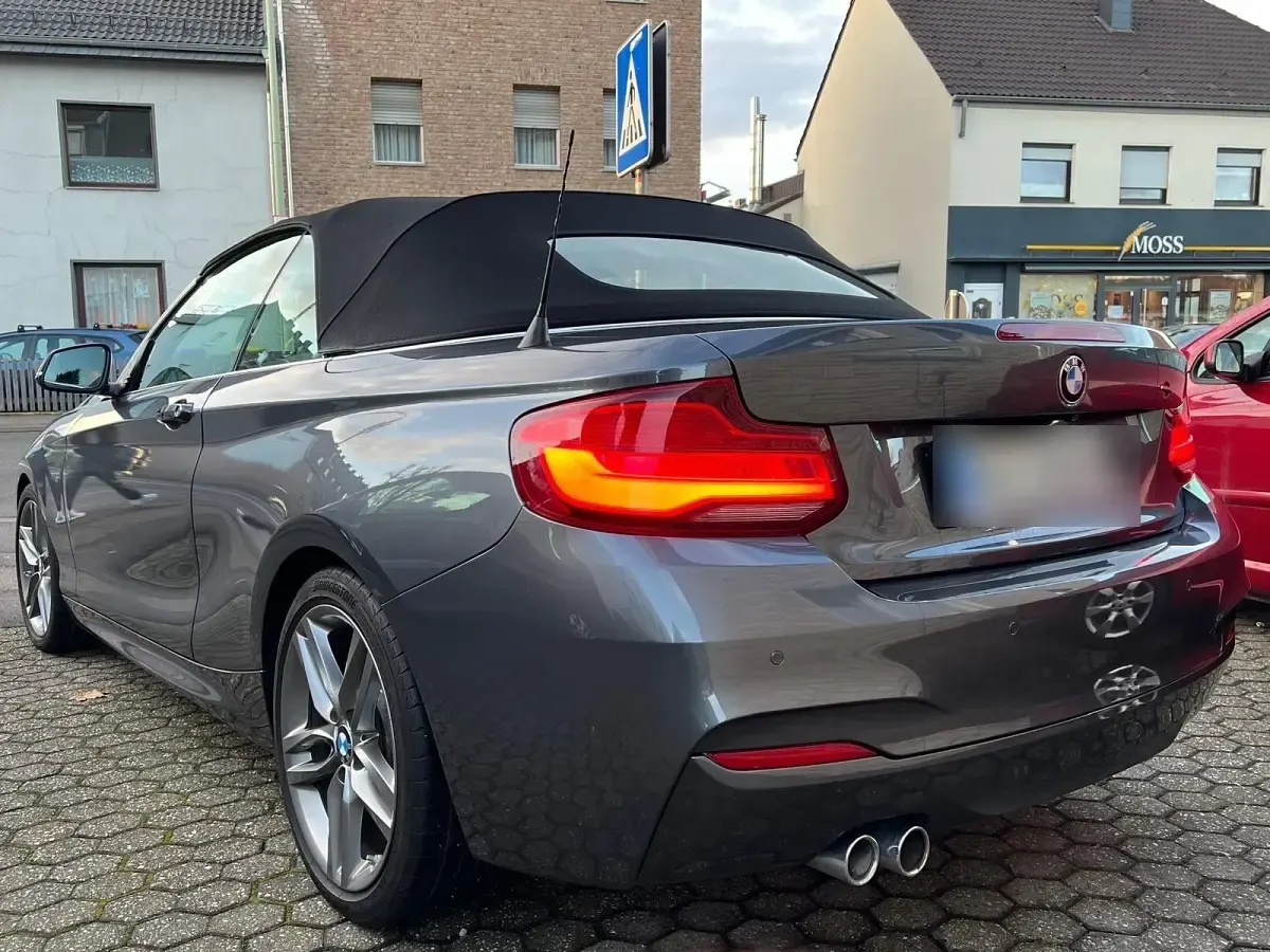 Gebraucht BMW 220 M Sport 184 PS (135 kW) 2018 Grau Cabrio