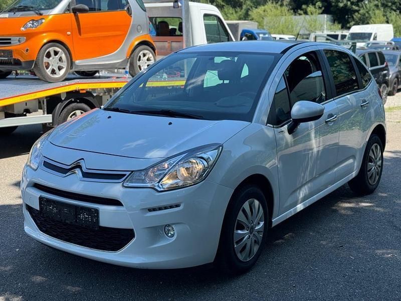 Weiß Gebraucht 2016 Citroën C3 SELECTION Kleinwagen | 4.990 € (Superpreis) - Bild 1/4