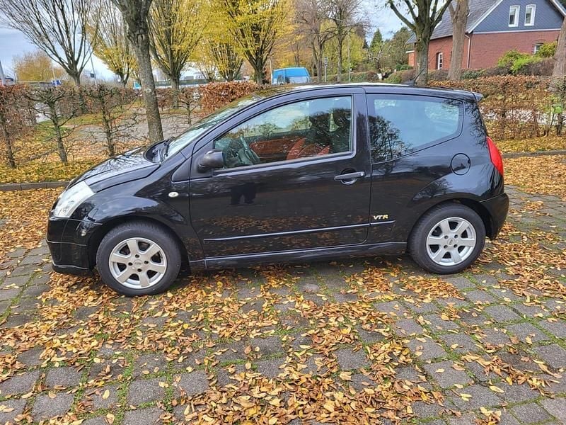 Gebraucht Citroën C2 44 PS (32 kW) 2006 Schwarz Kleinwagen