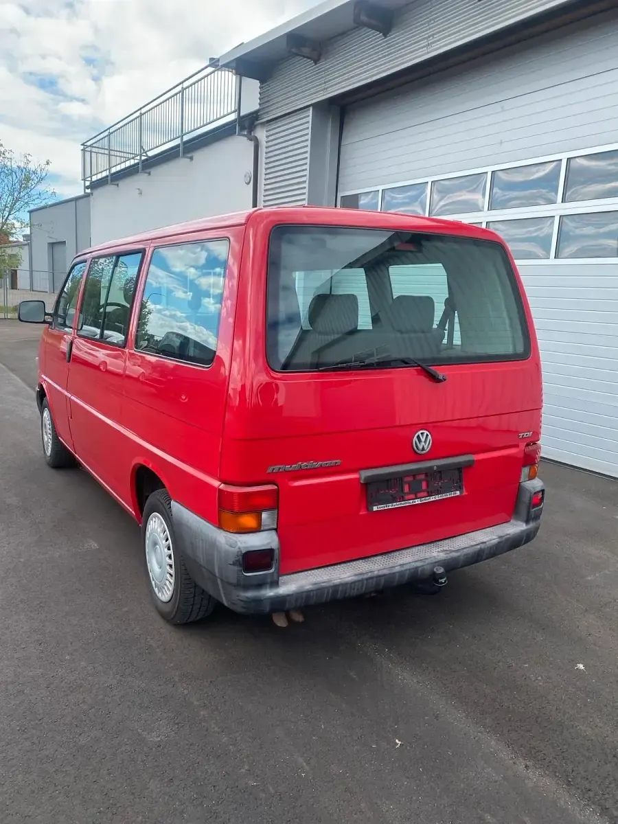 Gebraucht VW T4 102 PS (75 kW) 2000 Rot Van