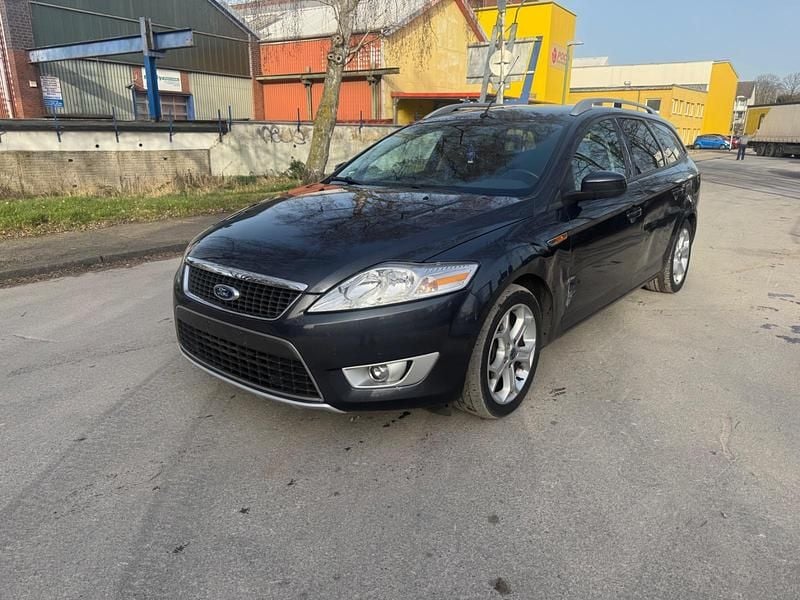 Gebraucht Ford Mondeo 140 PS (102 kW) 2010 Kombi