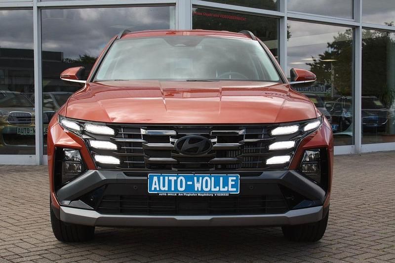 Neu Hyundai Tucson 160 PS (117 kW) 2025 Orange SUV