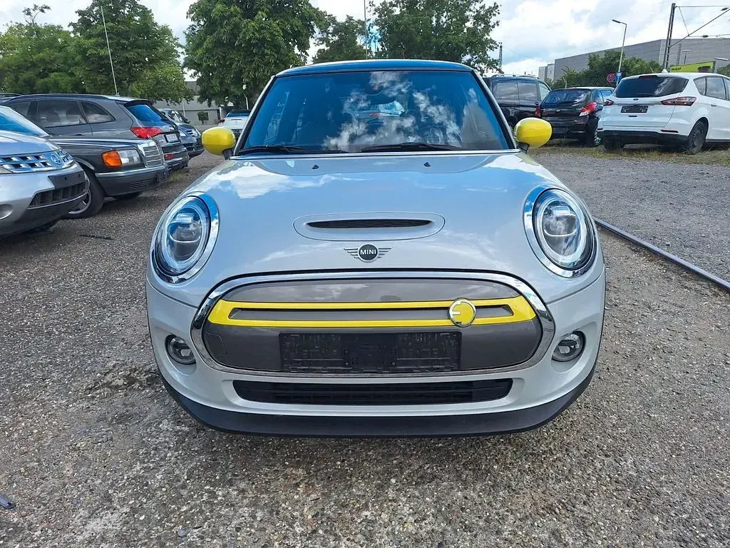 Gebraucht Mini Cooper SE 135 kW (184 PS) 2020 Silber Kleinwagen
