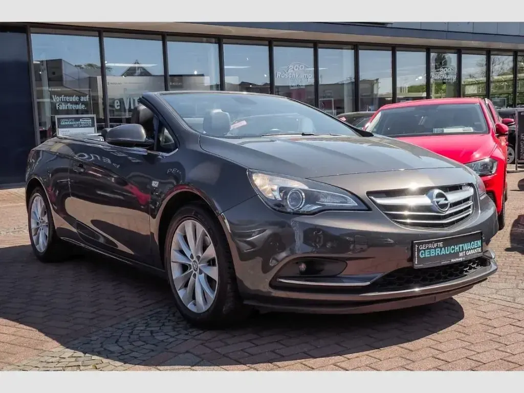 Gebraucht Opel Cascada Innovation 140 PS (102 kW) 2016 Grau Cabrio