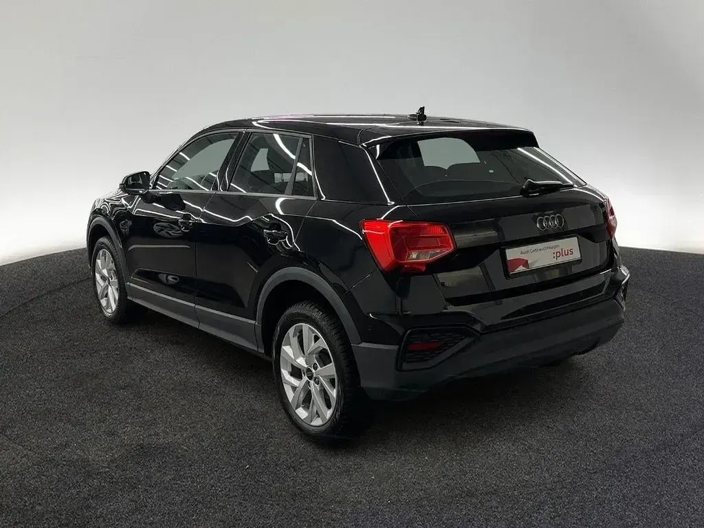 Gebraucht Audi Q2 Comfort 150 PS (110 kW) 2023 Mythosschwarz metallic SUV
