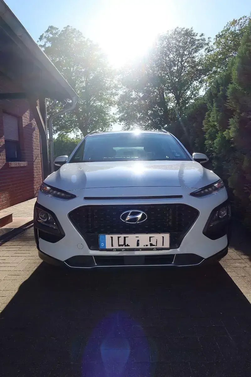Gebraucht Hyundai Kona Style 177 PS (130 kW) 2020 Weiß SUV