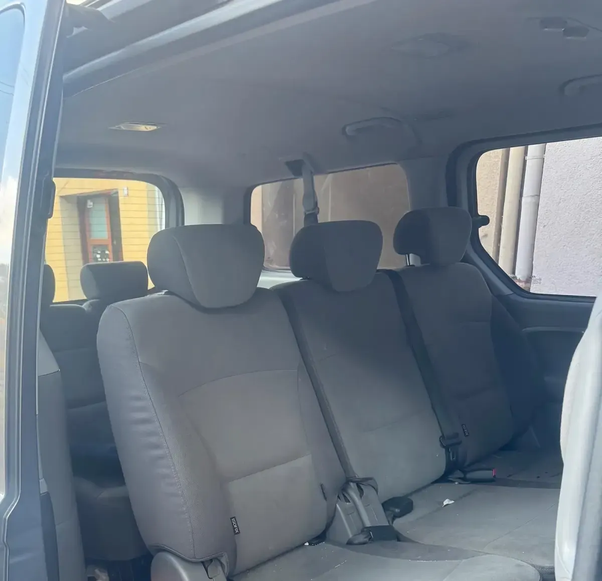 Gebraucht Hyundai H-1 170 PS (125 kW) 2010 Grau Van / Kleinbus