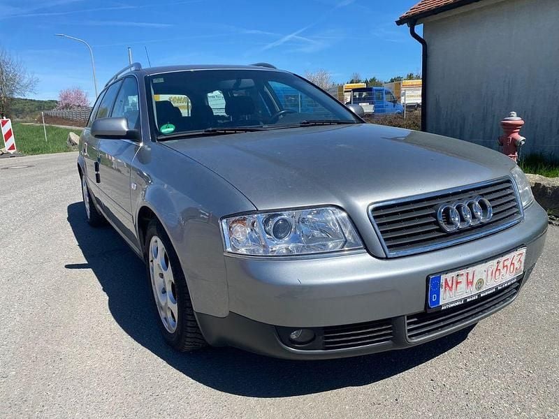 Second-hand Audi A6 170 CP (125 kW) 2001 Gri Break