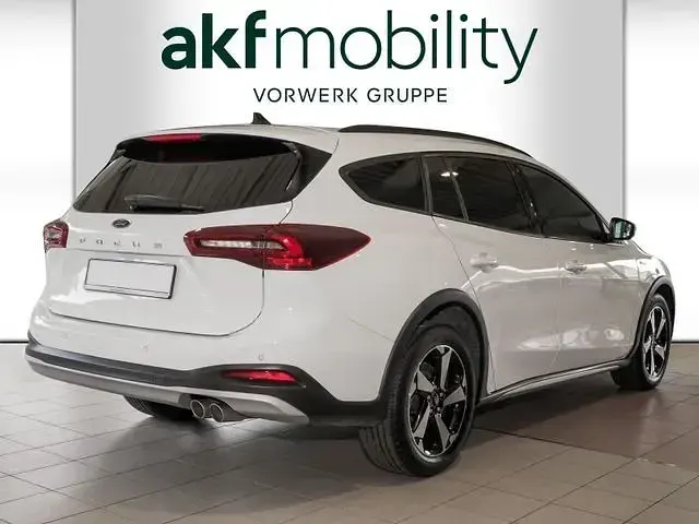 Gebraucht Ford Focus Active 116 PS (85 kW) 2023 Frostweiß Kombi