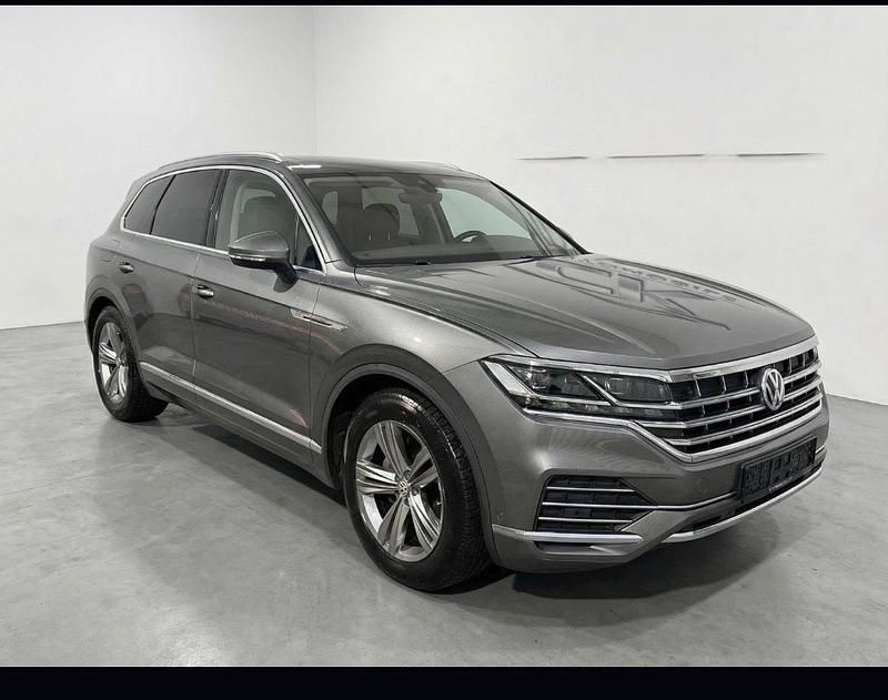 Gebraucht VW Touareg 286 PS (210 kW) 2018 Grau SUV